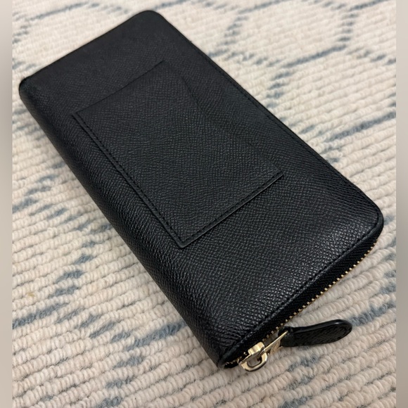 SOLD COACH Classic Everyday Accordion Long Zip Around Crossgrain Wallet - Picture 9 of 16